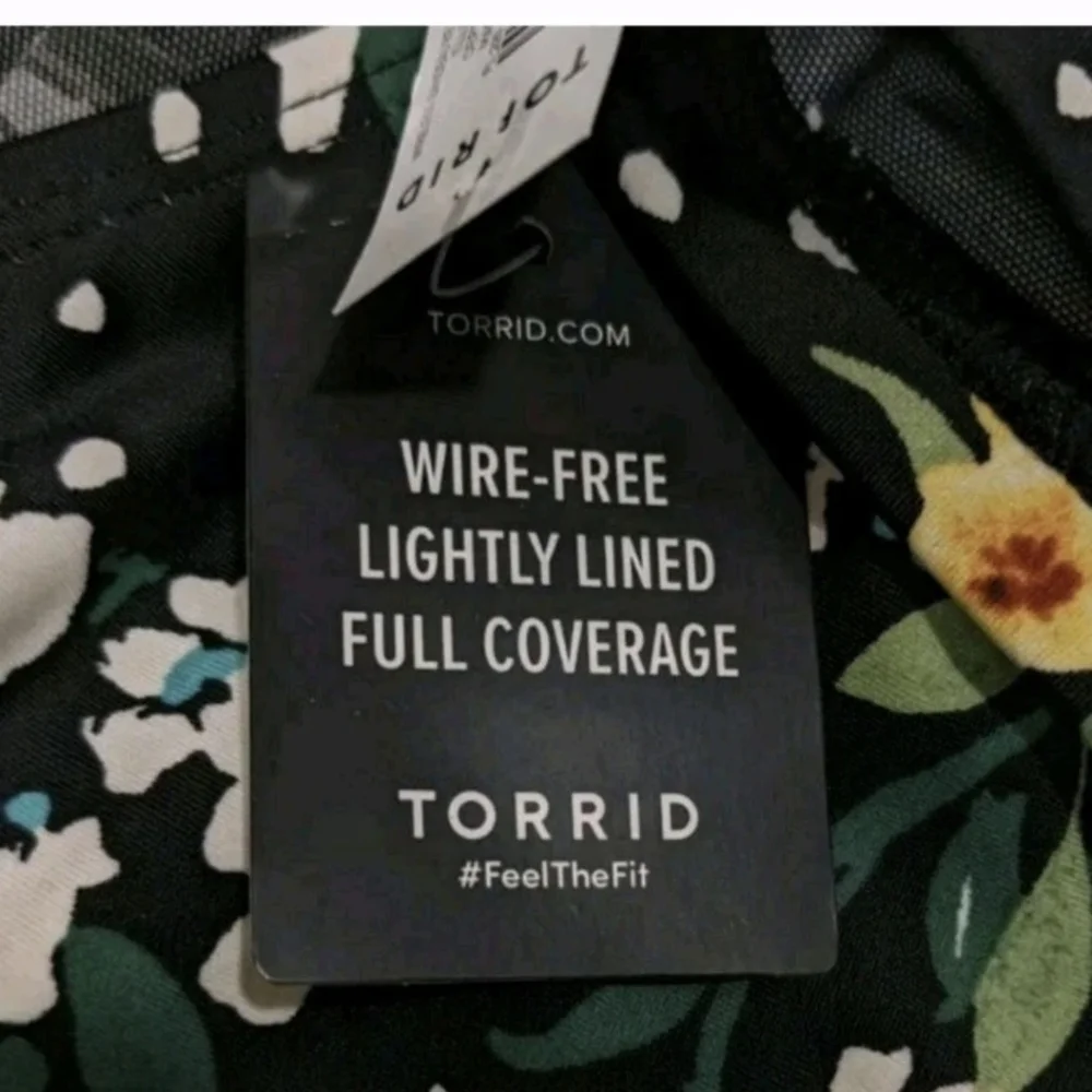 NWT Torrid 5 Wireless Bandeau Belted One Piece Swimsuit 5X 1 Pc Swim #5000